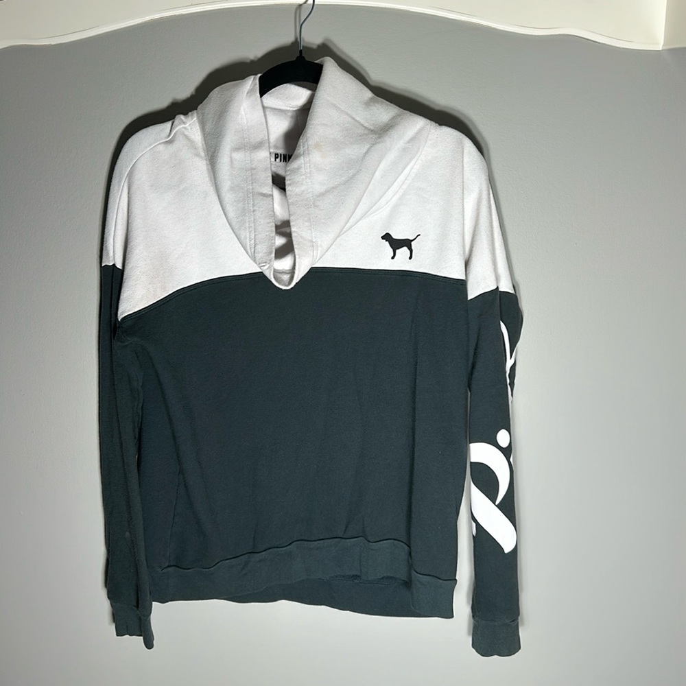 Victoria secret PINK sweatshirt size medium